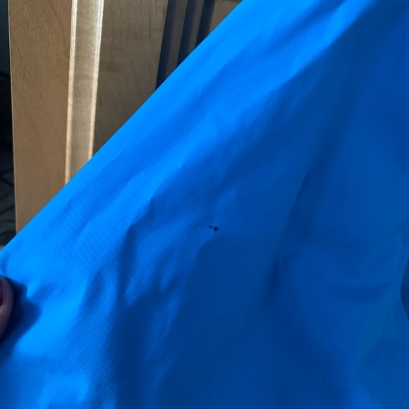 Eddie Bauer, lightweight nylon/polyester, packable, windbreaker. - Picture 7 of 11